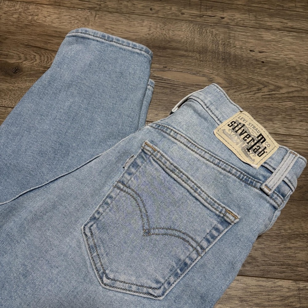 Levi's SilverTab Mom Jeans Womens W28 L27 Blue High Rise Distressed Light Wash